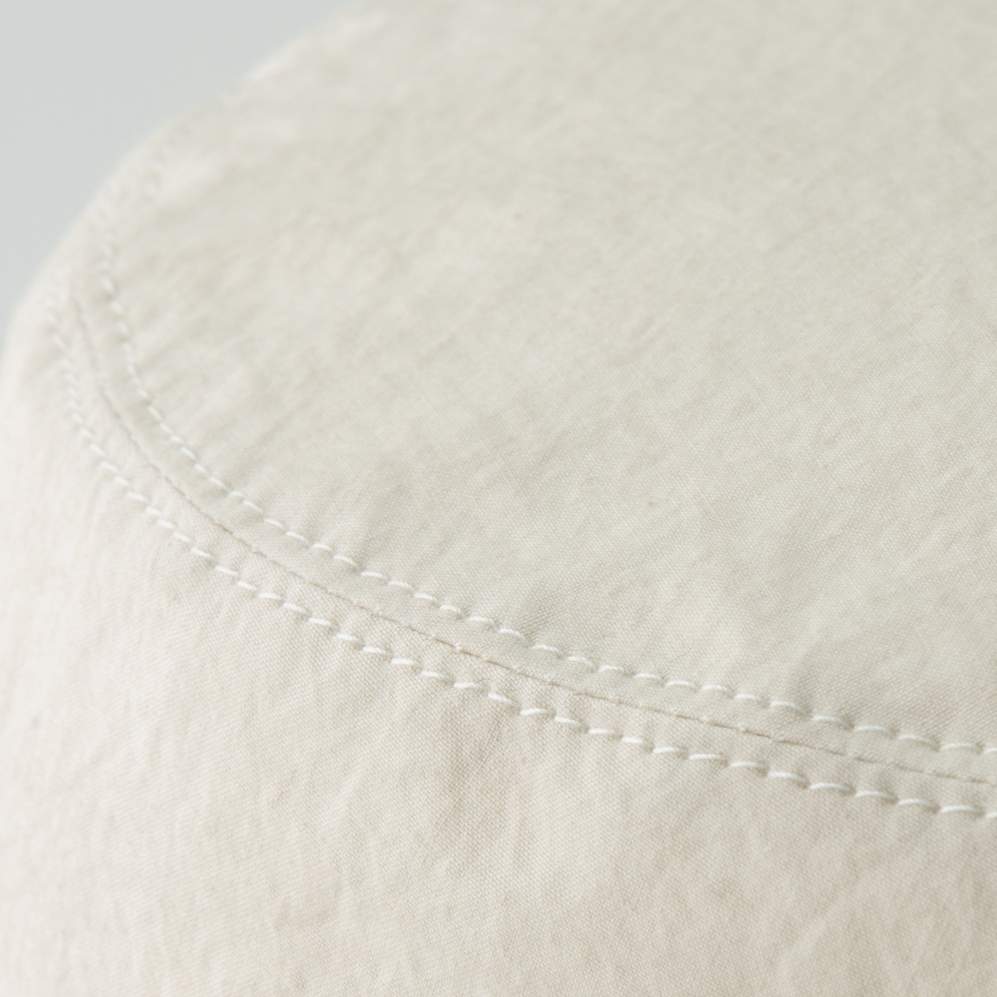 Grunge wash cotton Hat Off-white